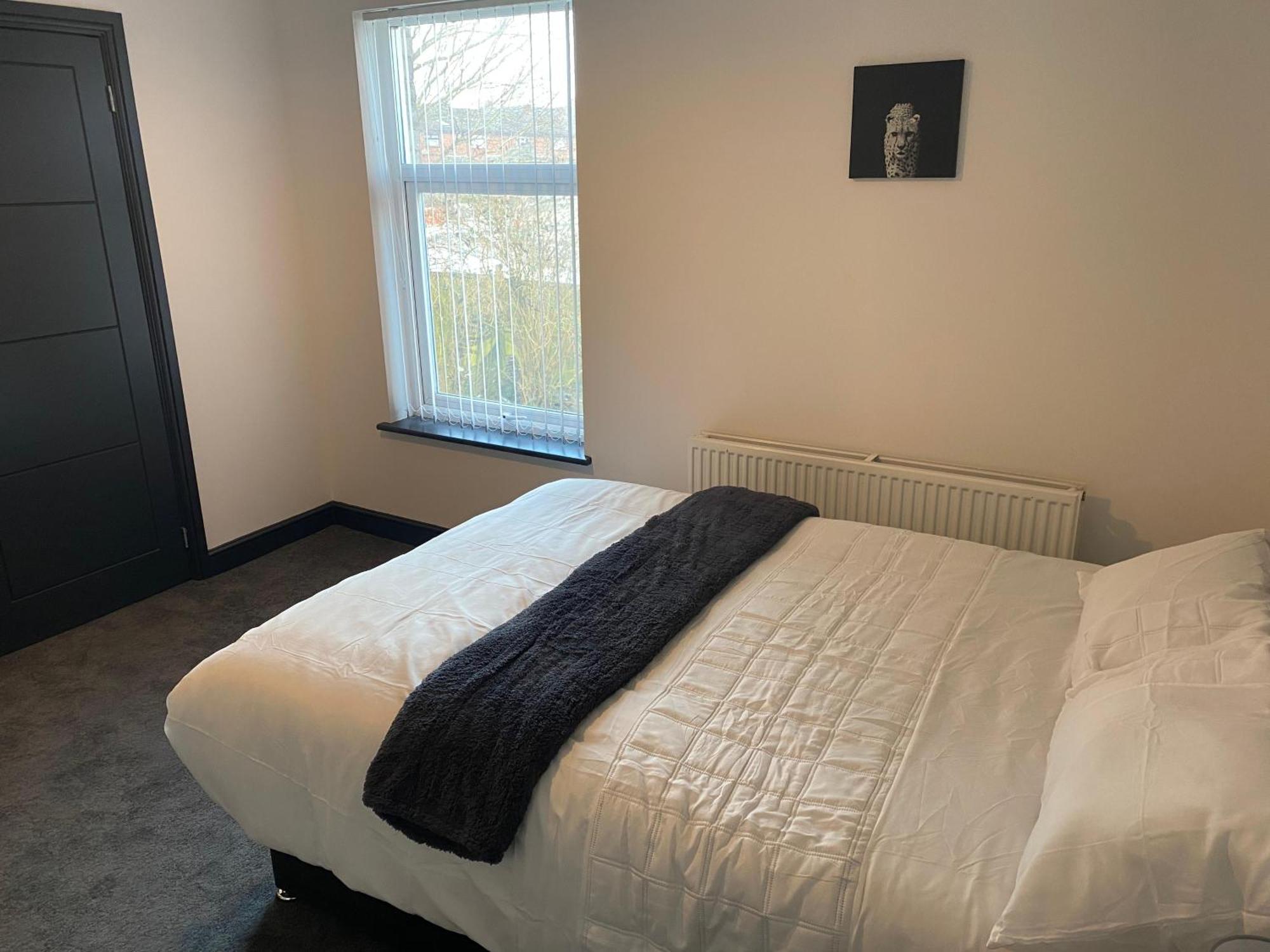 Houghton Guest House 2 Stoke-on-Trent ภายนอก รูปภาพ
